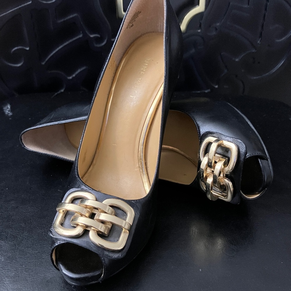 Sexy Nine West Peep Toe Heels